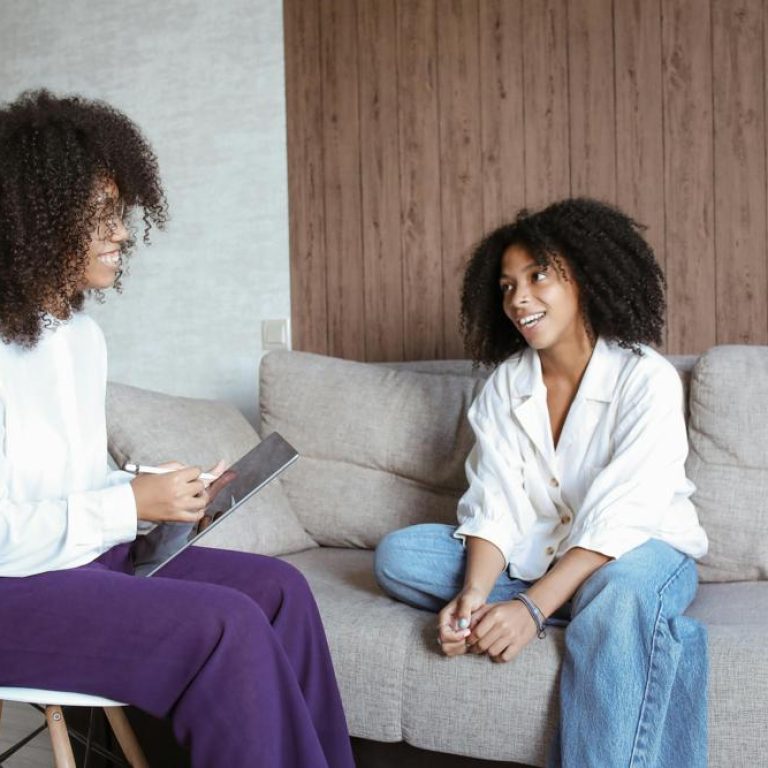 Therapy-session-82a9edb1871e456a9f8050856117f539