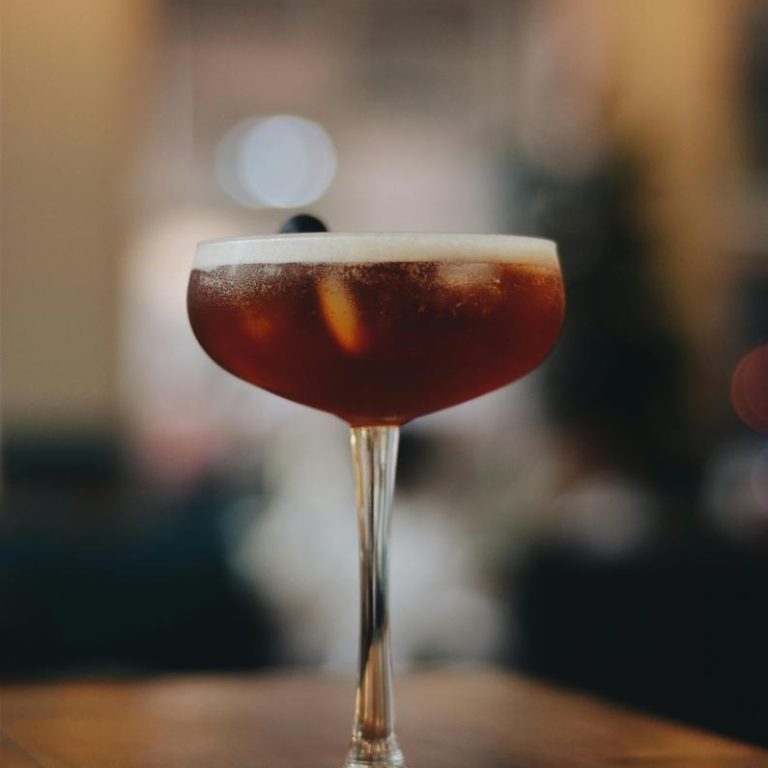 cocktail-glass-b8621caa6d56403e8a5f6cd5ae4ef4c2
